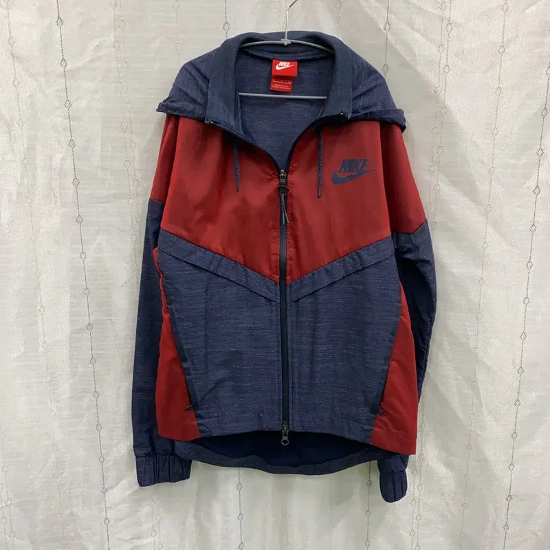 나이키 키즈 바람막이 150 B00260
