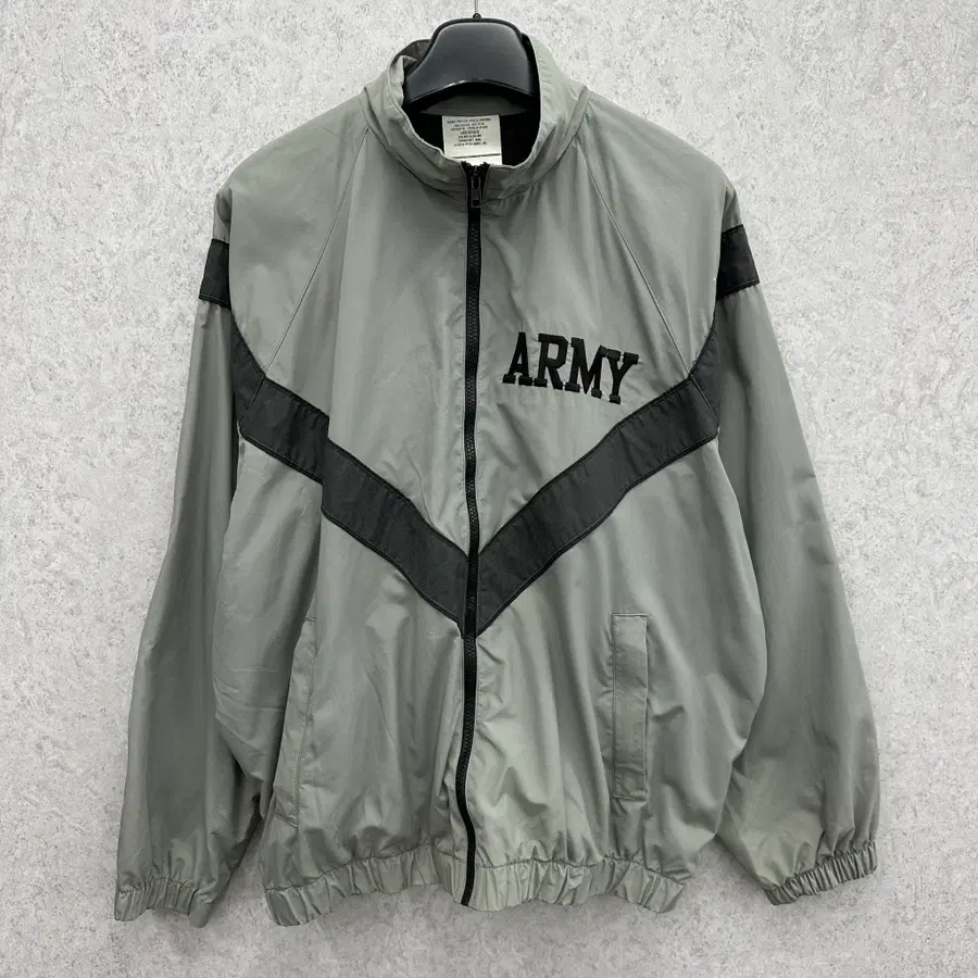 100 US ARMY IPFU 미군 남자 바람막이 자켓