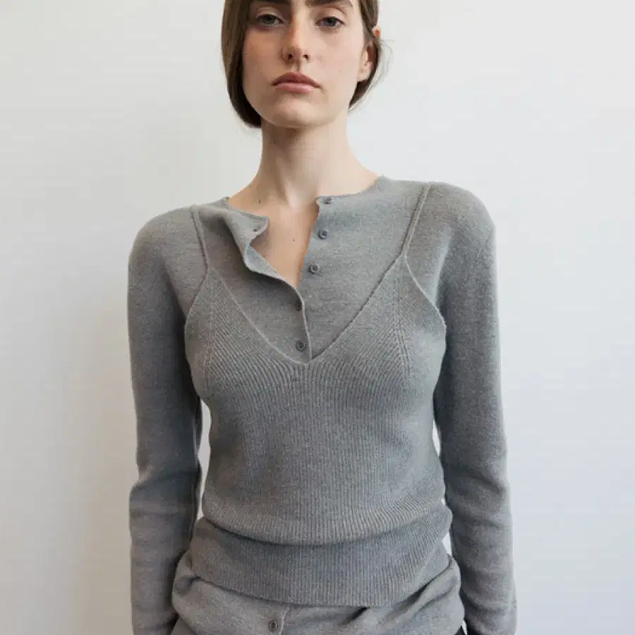 르917 Anne Sleeveless knit cardigan + top 세트