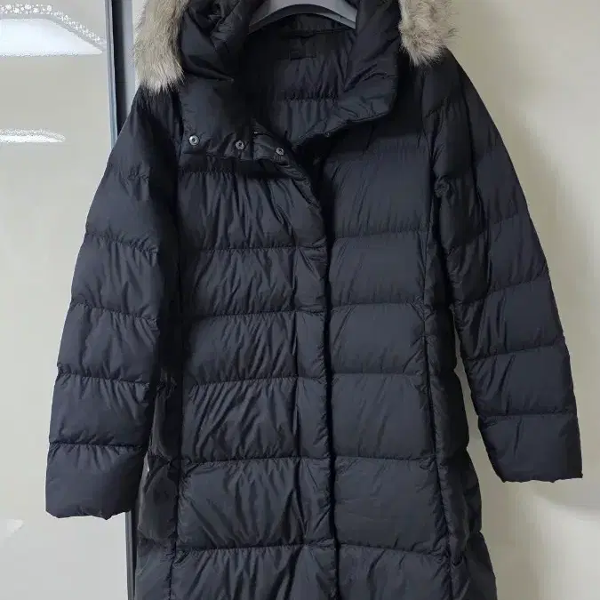 [L]유니클로 여성 라이트웨이트 다운 코트 자켓 (UNIQLO 경량 후디드 롱패딩 점퍼)