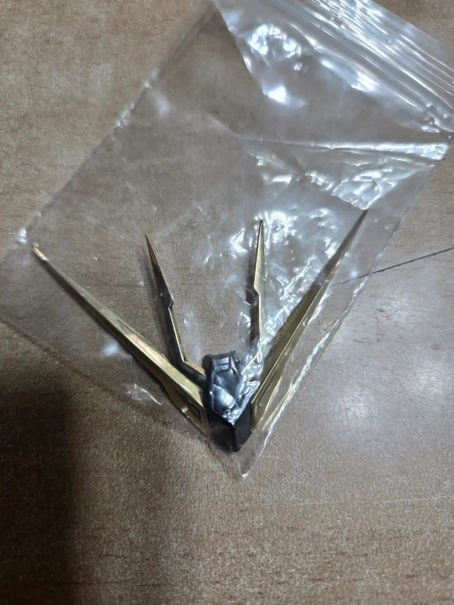 pg언리쉬드 뉴건담 메탈 파츠 블레이드 안테나 +커버