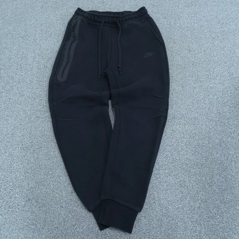 S 23SS 나이키 테크팩 운동바지 | 0923B50