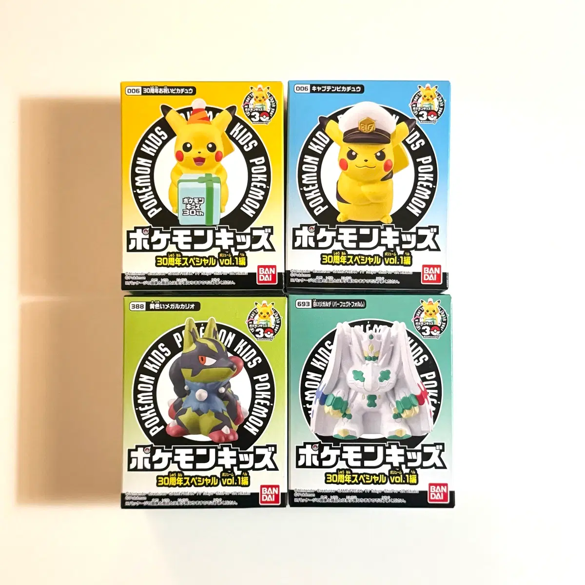 포켓몬 키즈 30주년 Vol.1 (30주년 기념 피카츄,캡틴 피카츄,메가 루카리오,화이트 지가르데) 일괄