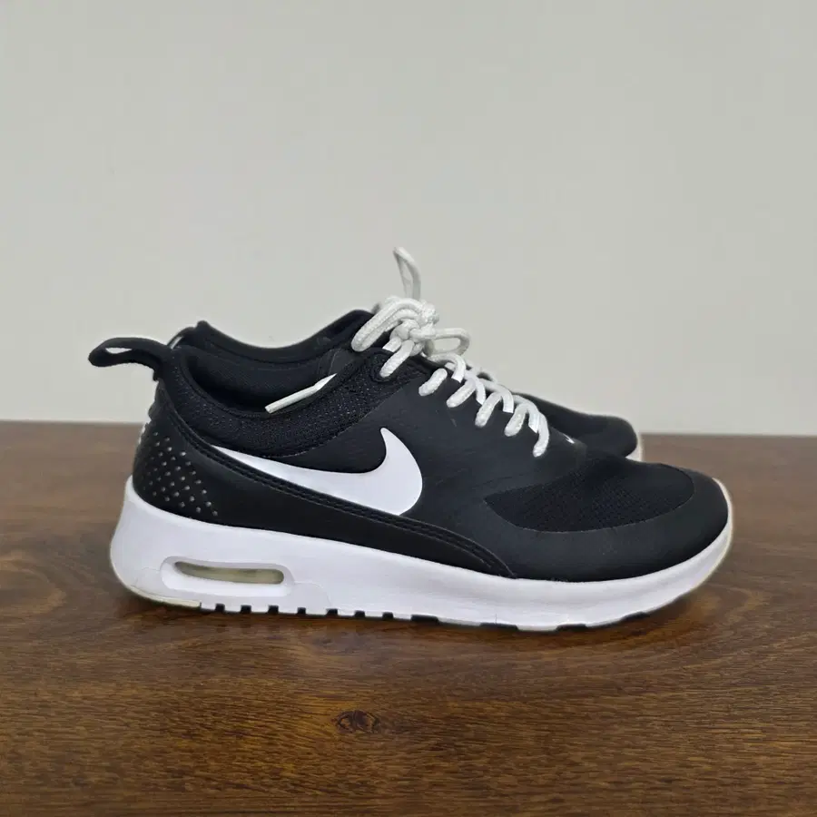 나이키(NIKE) 에어맥스 시어 GS 230사이즈