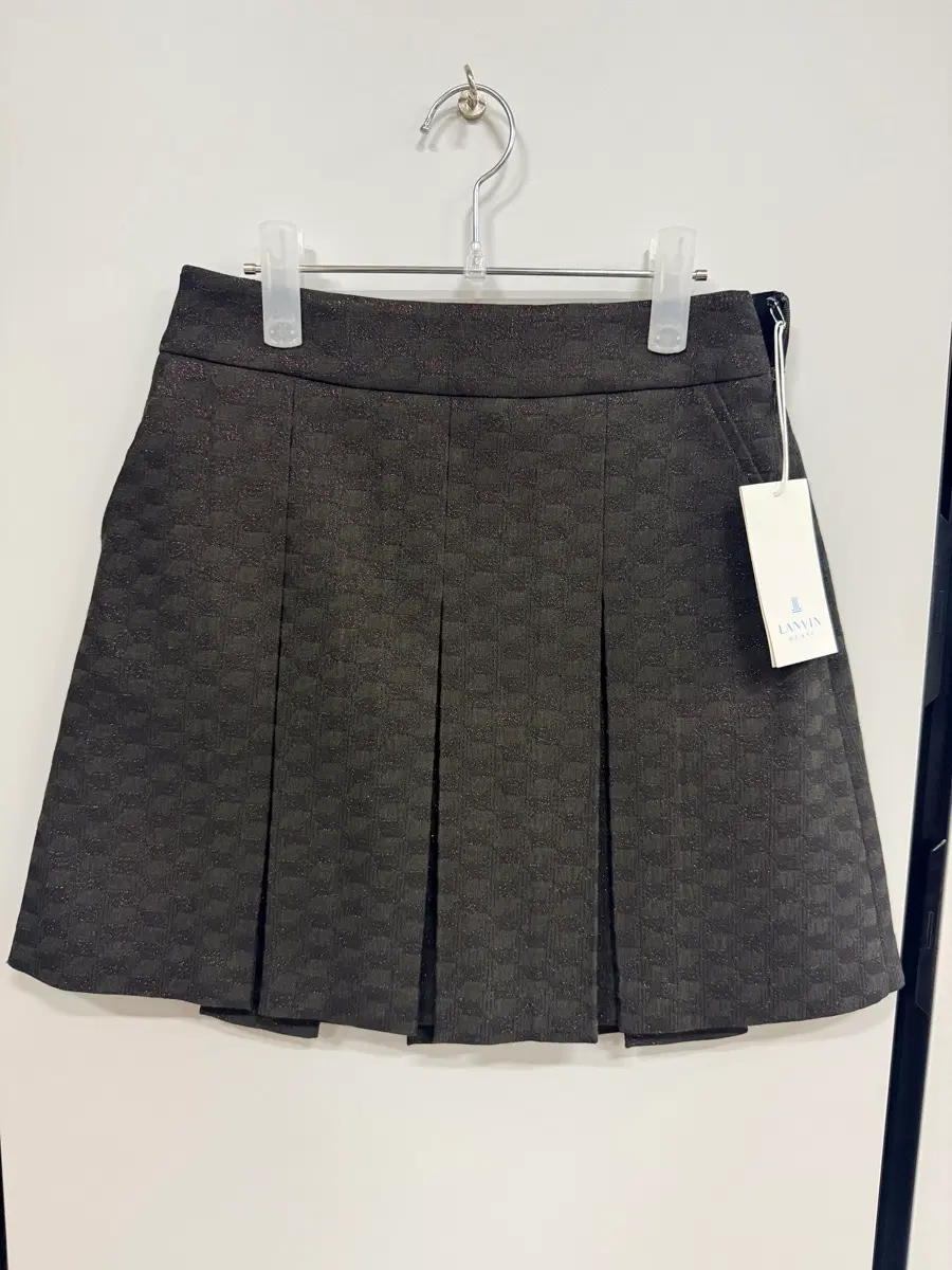 정가498,000원 랑방블랑 카키 플리츠 스커트