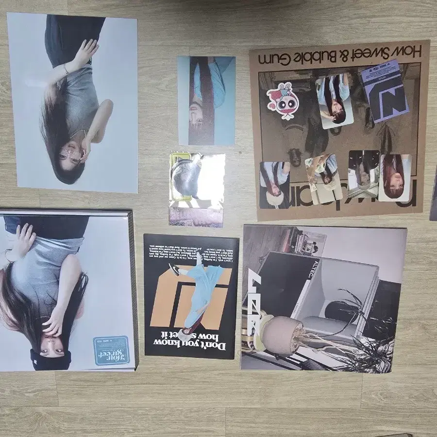 뉴진스 굿즈들 전부 처분합니다.