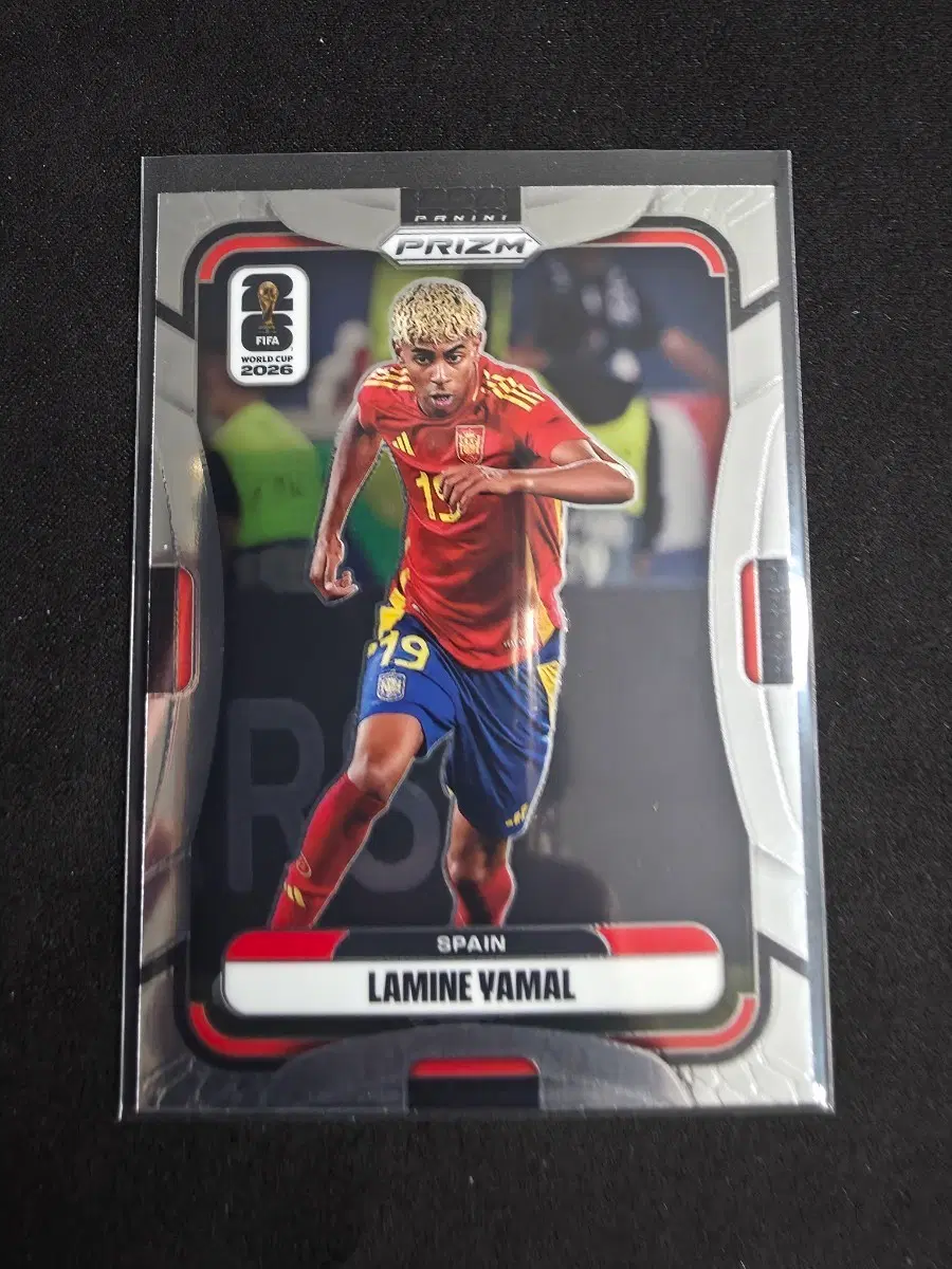 2025-26 Topps Finest UEFA Club Competitions Finest Showmen Lionel Messi FS-19