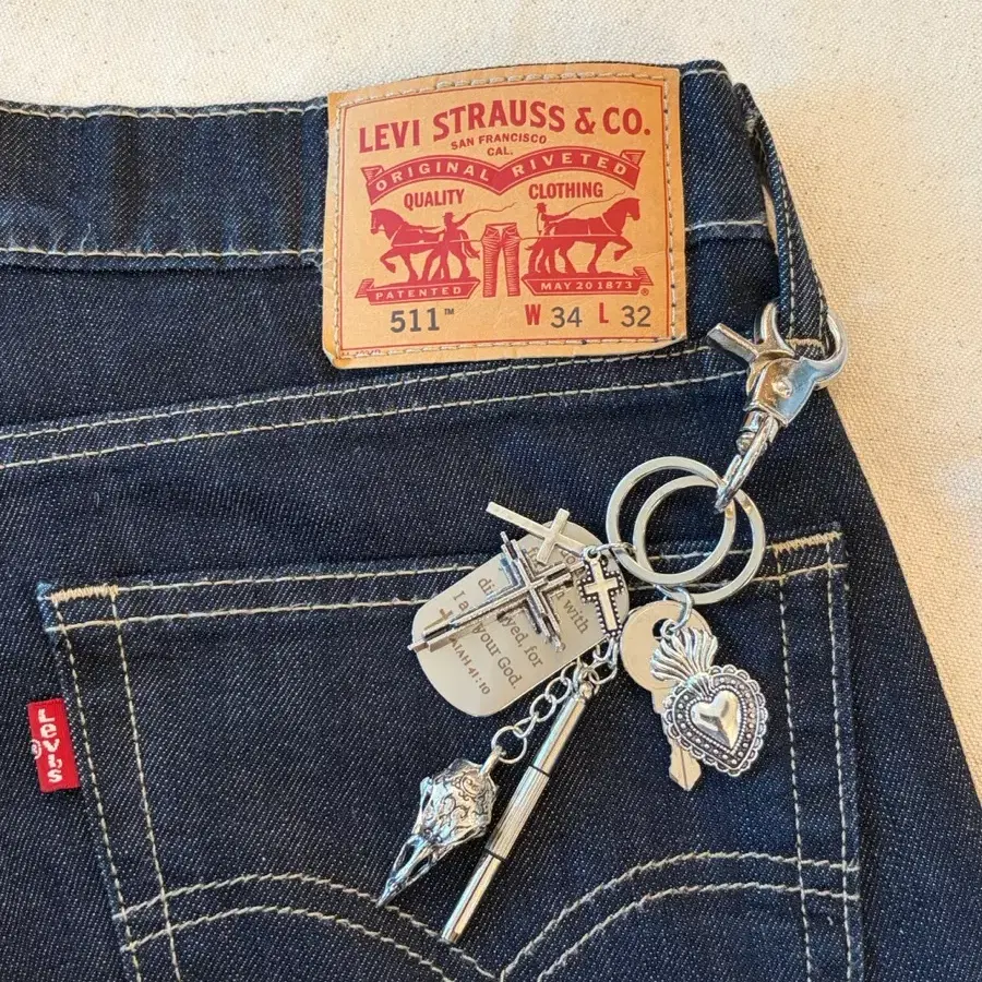 SACRED VINTAGE KEYRING