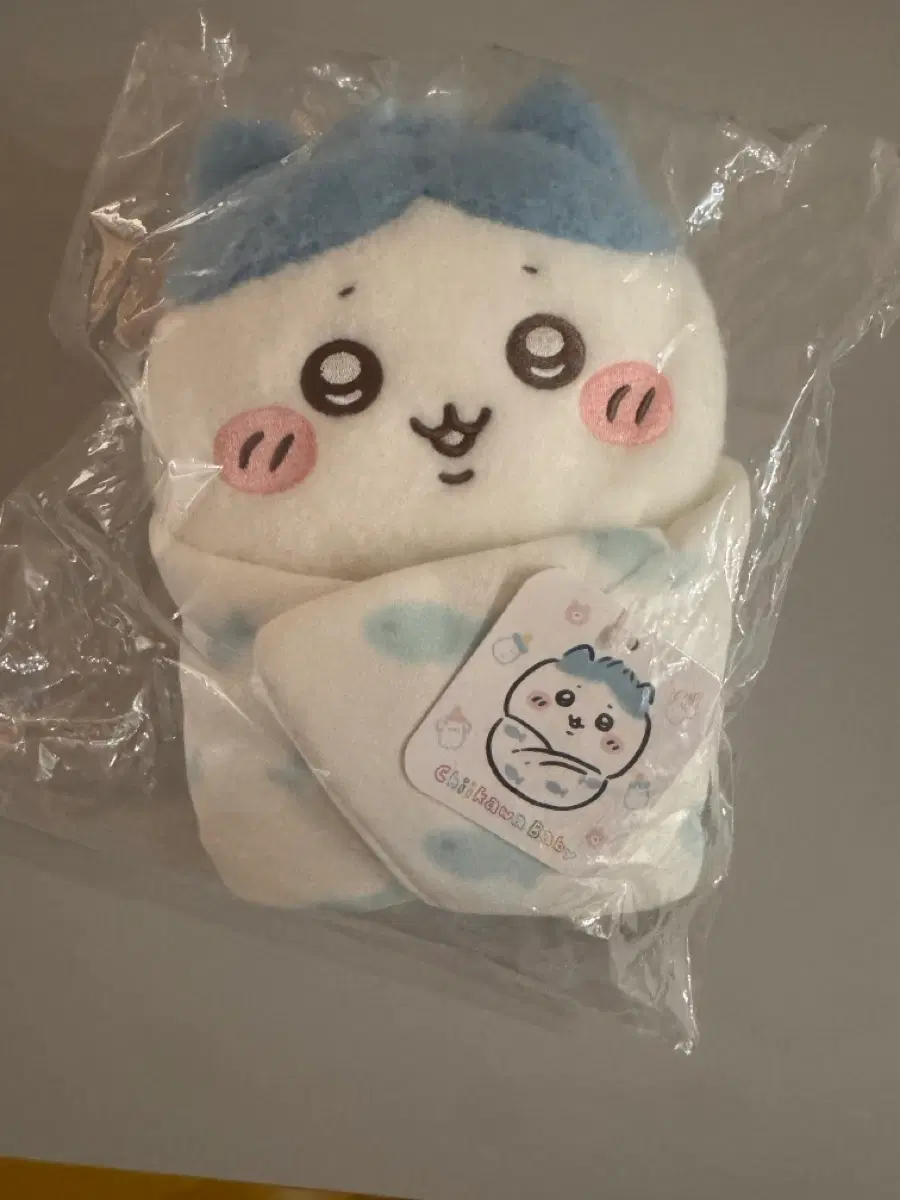 치이카와 베이비 하치와레 포대기 누이 인형 현물