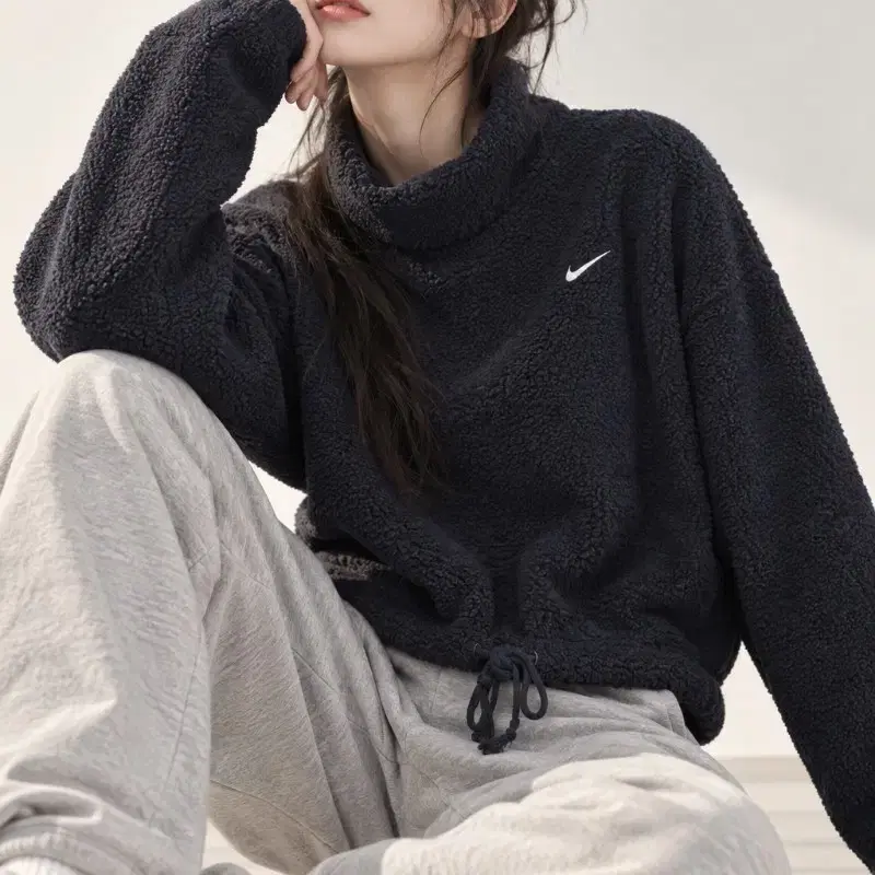 나이키 뽀글이 맨투맨 후리스 여자 66