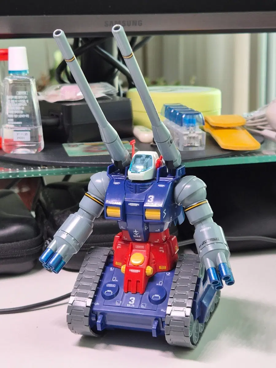 (상급) HG 건탱크 건담 반다이 건프라