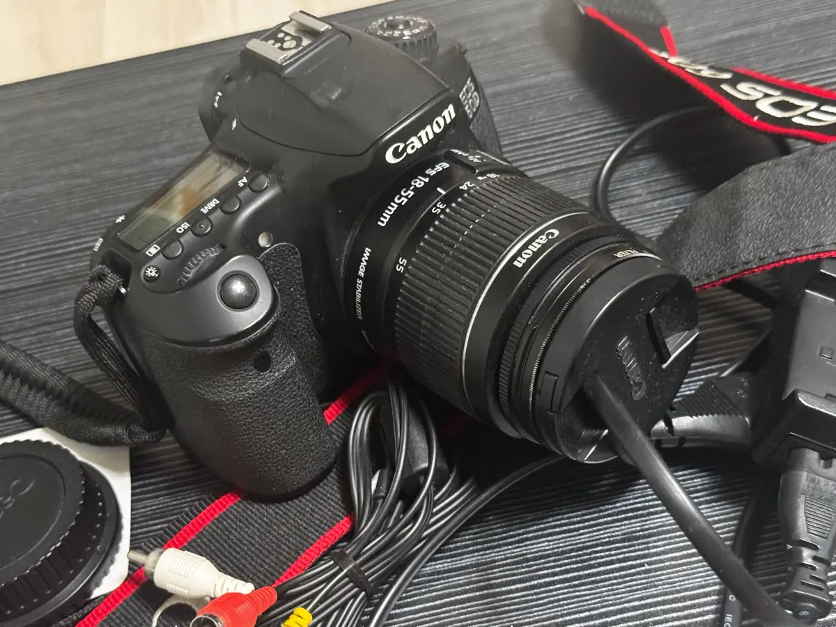캐논 EOS 60D DSLR 카메라 + 18-55mm 렌즈