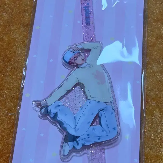 플레이브 밤비 아크릴 스틱 키링