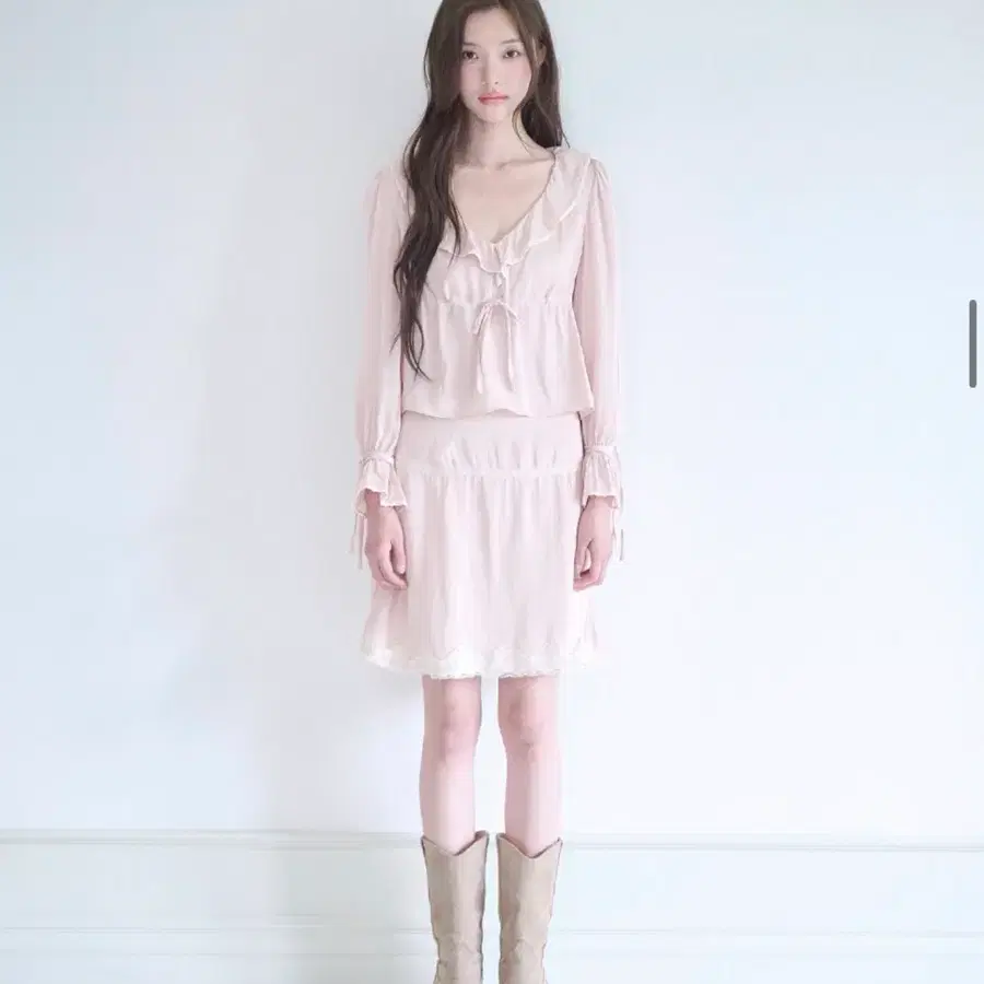 낫유어로즈 레이스 트리밍 미디 스커트 핑크