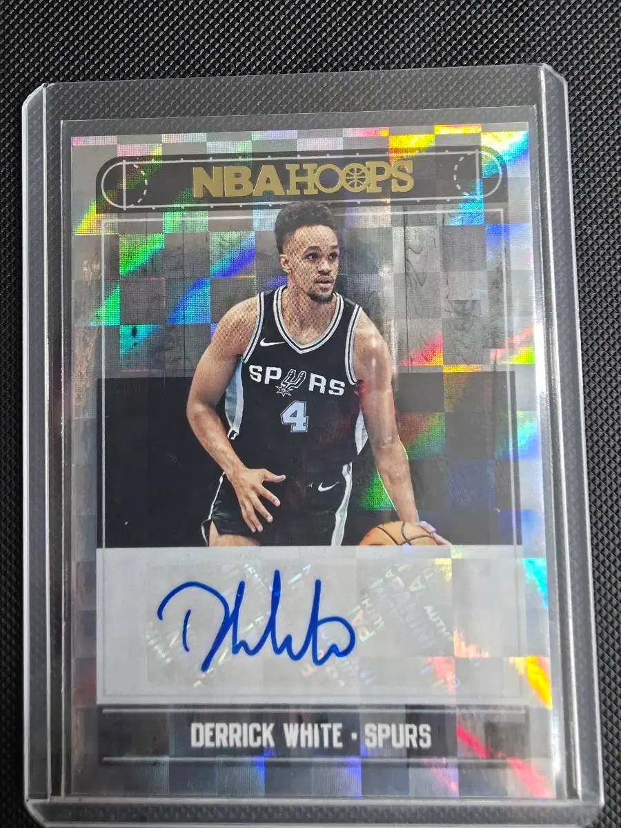 2017-18 Derrick White Panini NBA Hoops Rookie Autograph #RA-DWT Mint RC