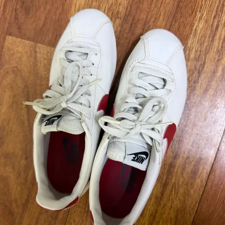 나이키 코르테즈 255