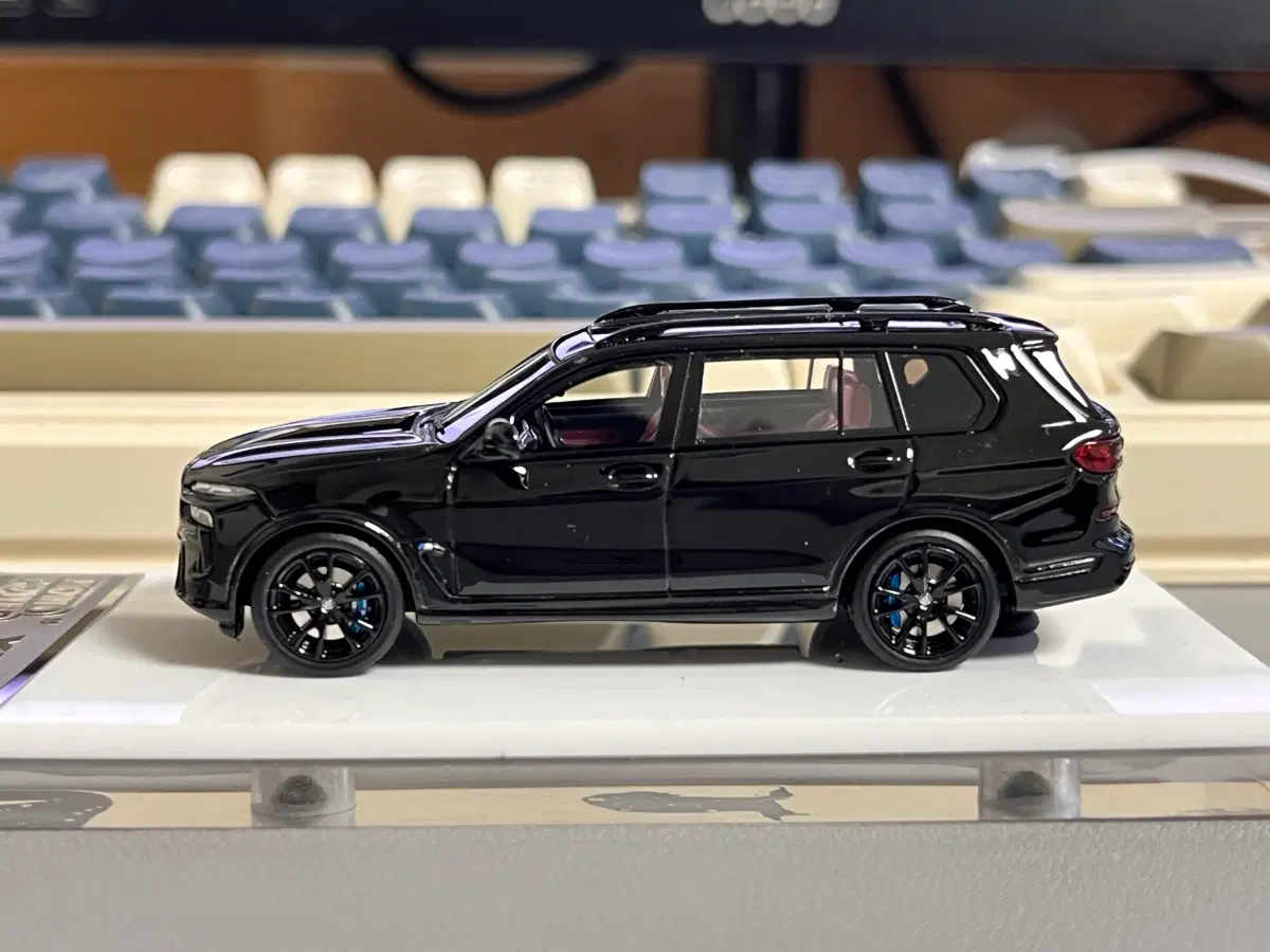 [momo power] 1:64 bmw x7 m60i