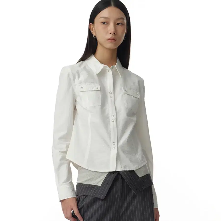 밀로우먼 MILLO WOMEN 워크스냅셔츠 새상품