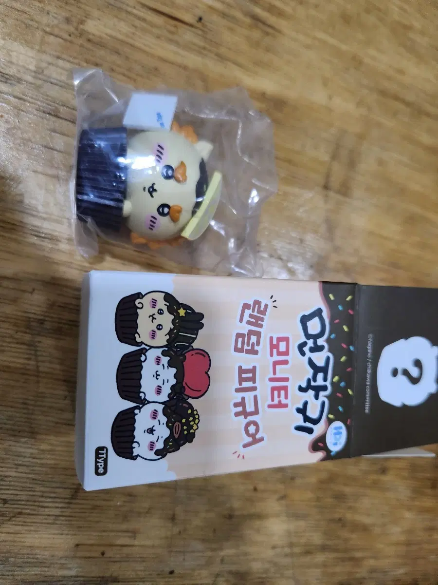 치이카와) 시사 모니터피규어