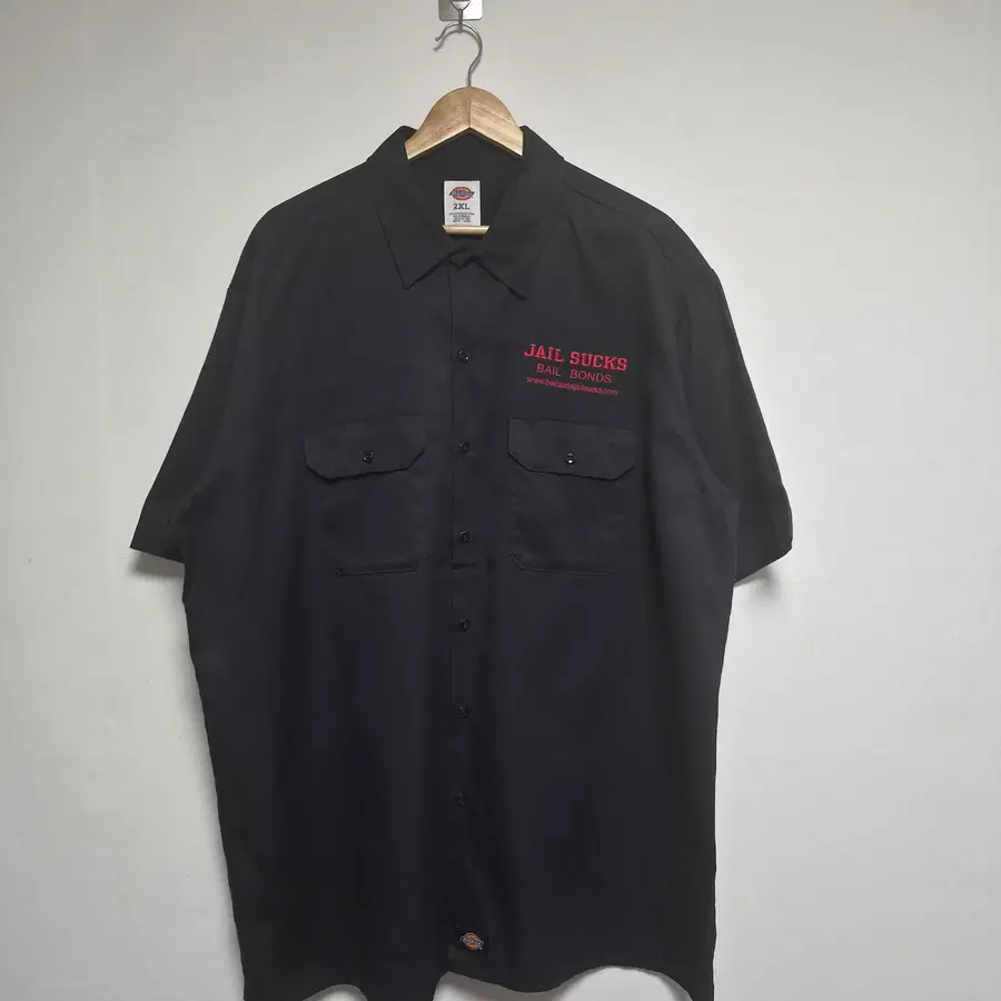 디키즈Dickies 투포켓 반팔 JAIL SUCKS 자수 워크셔츠 2XL - S545