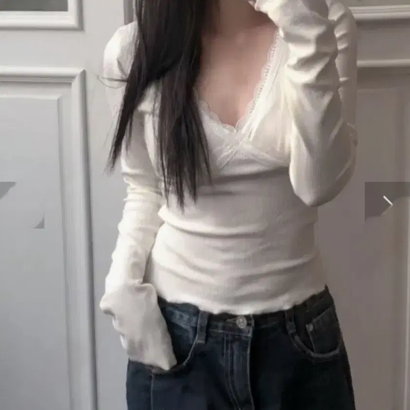 307. 레이스 브이넥 긴팔 티셔츠 아이보리