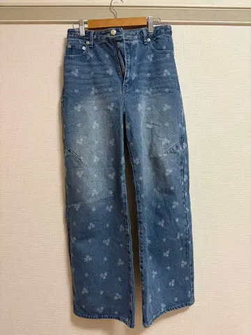SNIDEL 꽃무늬 데님 팬츠
