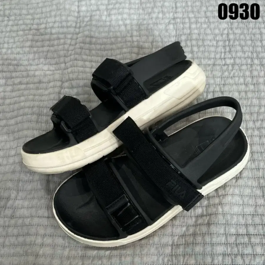 휠라 샌들 블랙 230