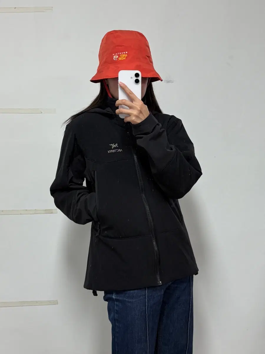 아크테릭스 우먼스 자수로고 감마 후디 자켓 블랙
