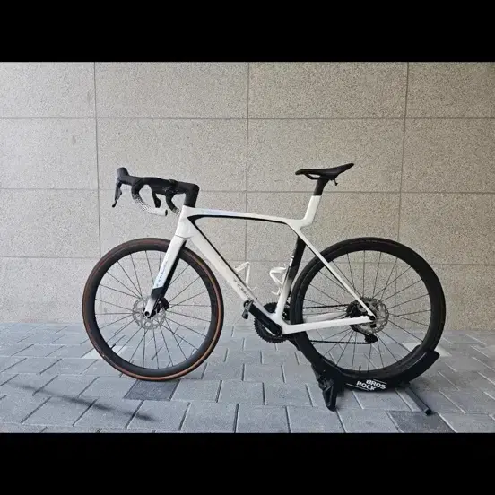 트렉 마돈 sl6 8세대