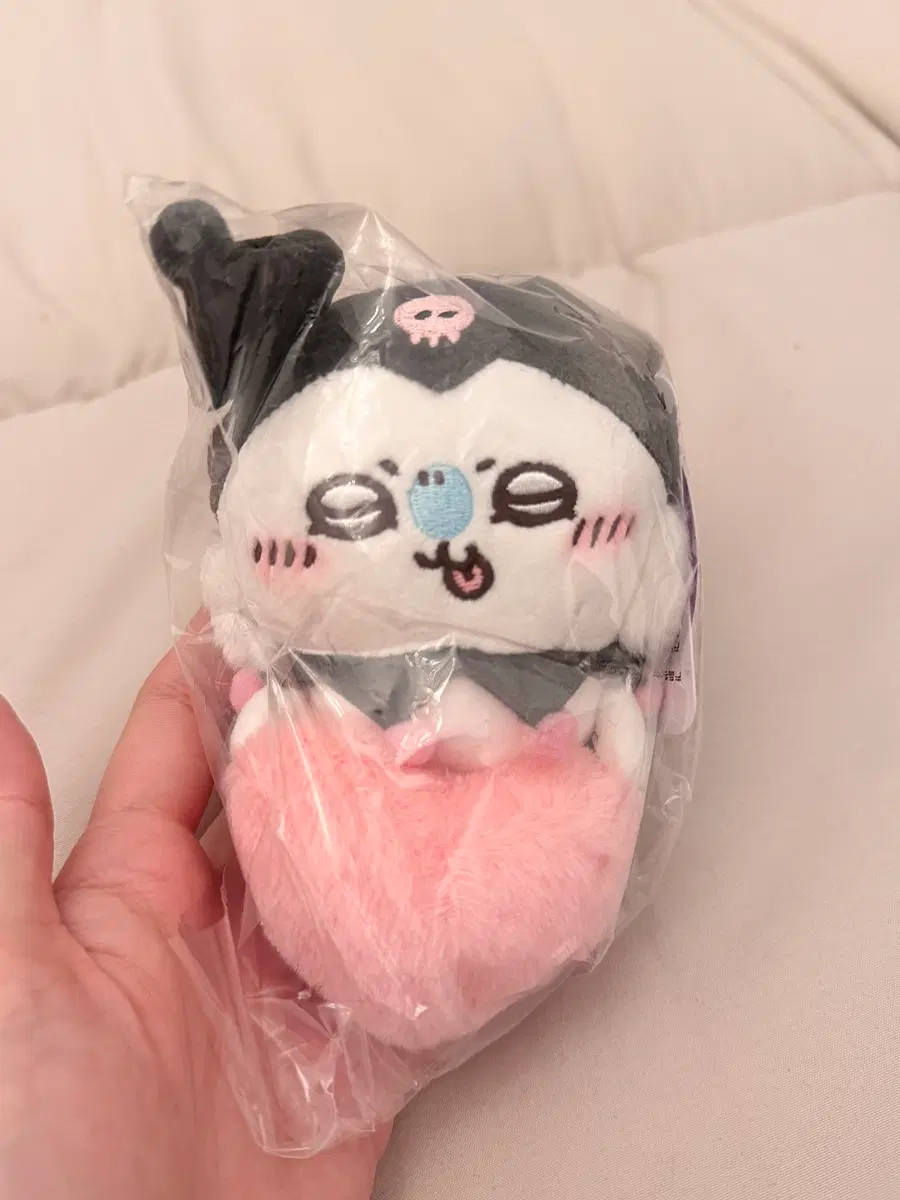 산리오 치이카와 콜라보 모몽가 쿠로미 데스크탑 인형