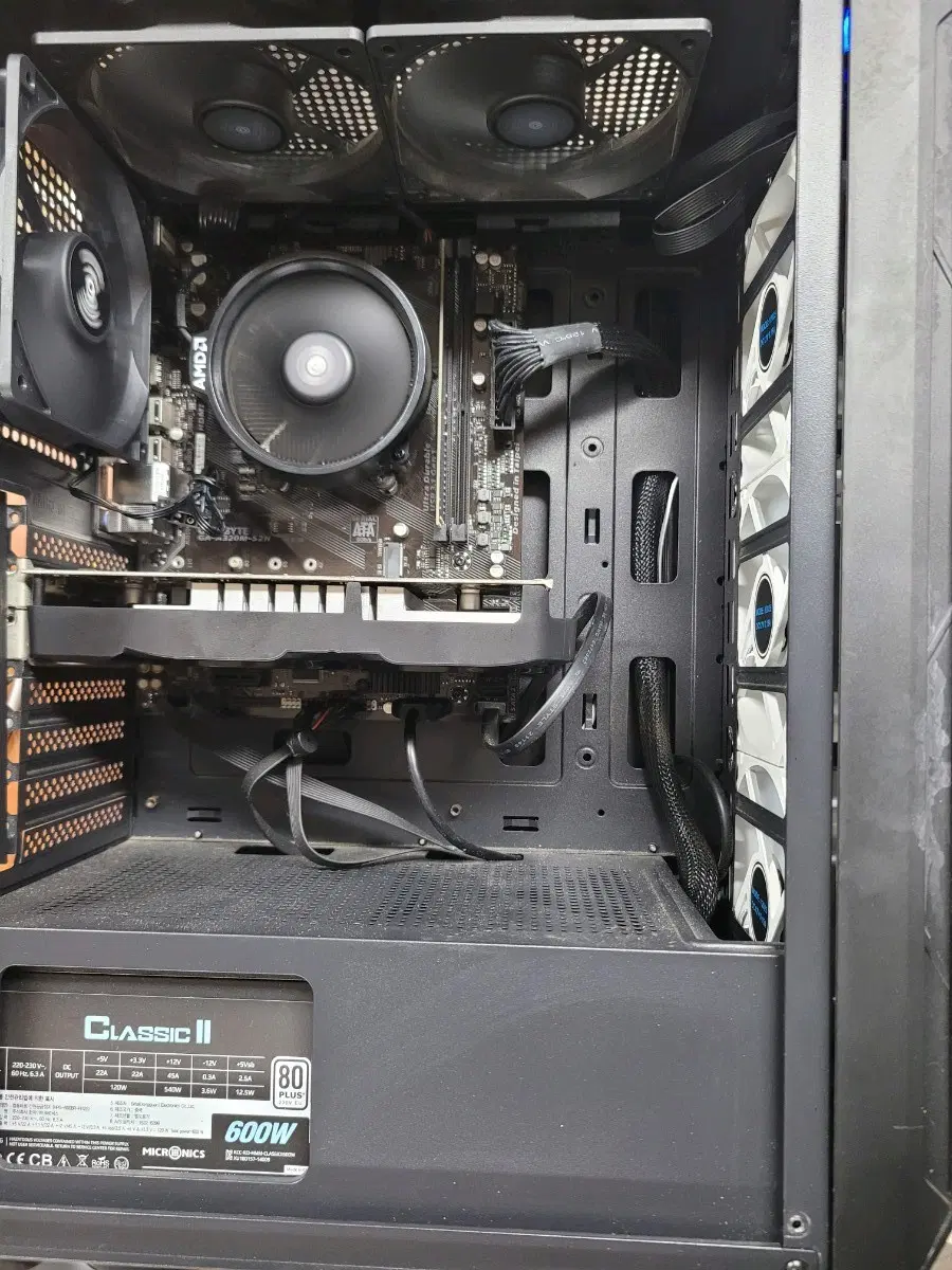 AMD 라이젠5 3500 8GB 600W PC(반본체) 팝니다.