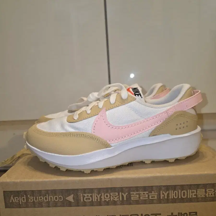 나이키 와플 데뷰 화이트 세서미
