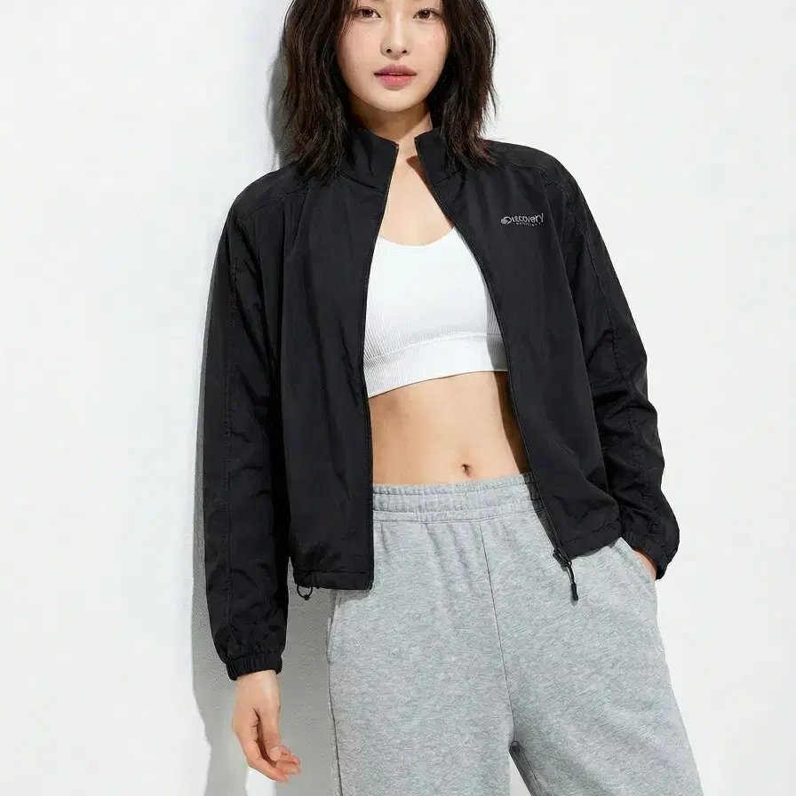 디스커버리 여성 경량 바람막이 자켓 블랙 95 새상품