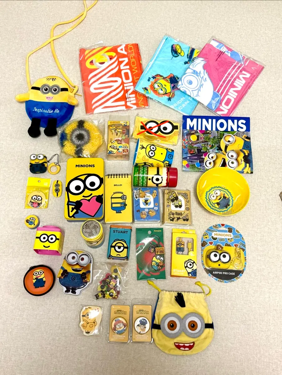 Minions미니언즈 필통키링이어폰지비츠수첩공책오프너굿즈goods일괄처분
