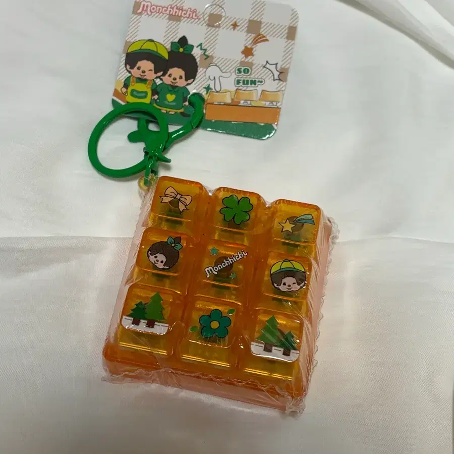 몬치치 오렌지 9구 키캡 키링