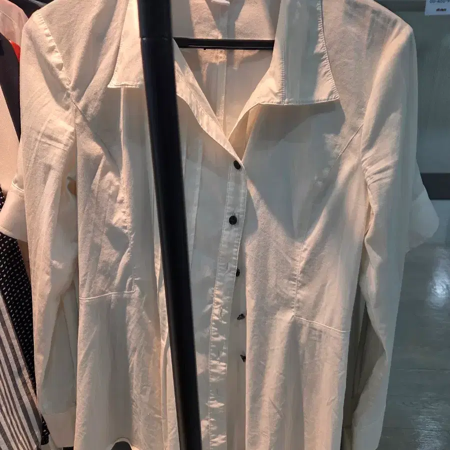 SI 여성 화이트 셔츠
