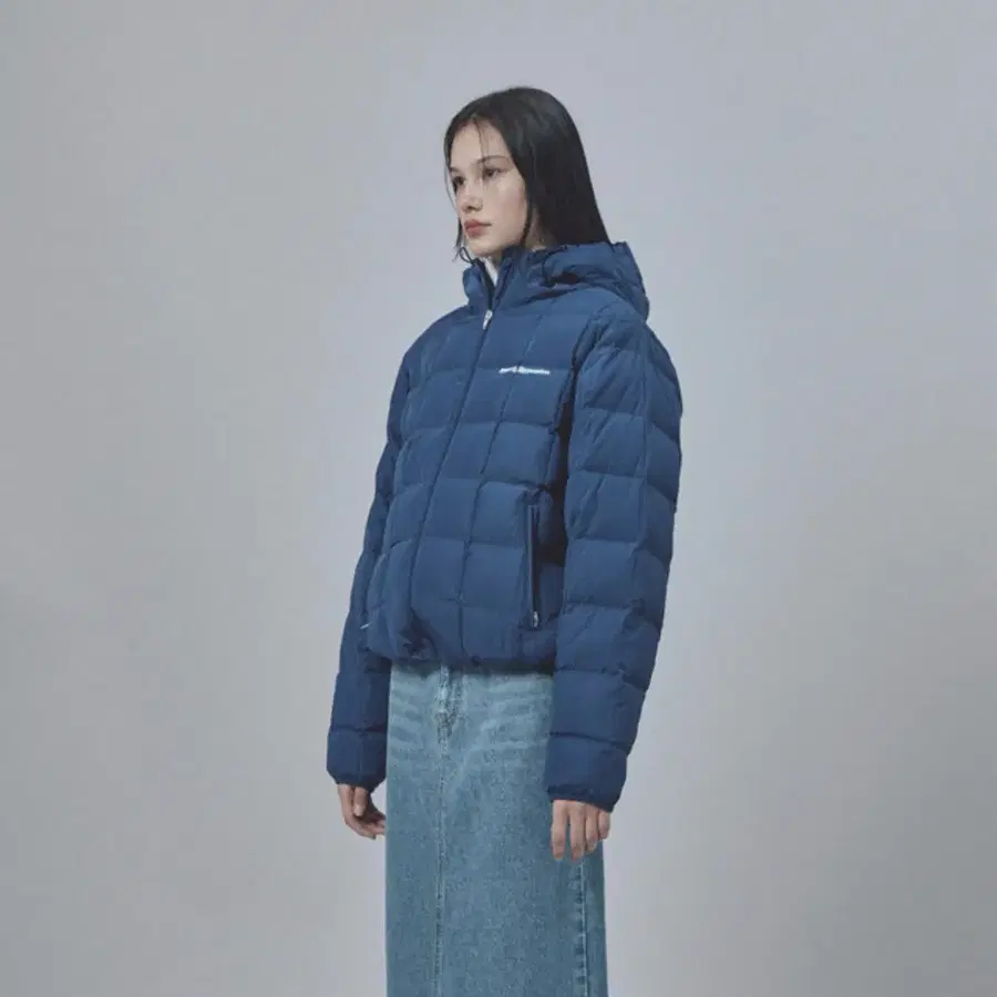 레스트앤레크레이션 SQUARE QUILTED HOOD DOWN JACKET - BLUE(S)