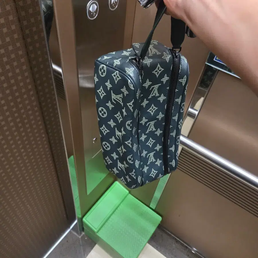 루이비통 돕키트