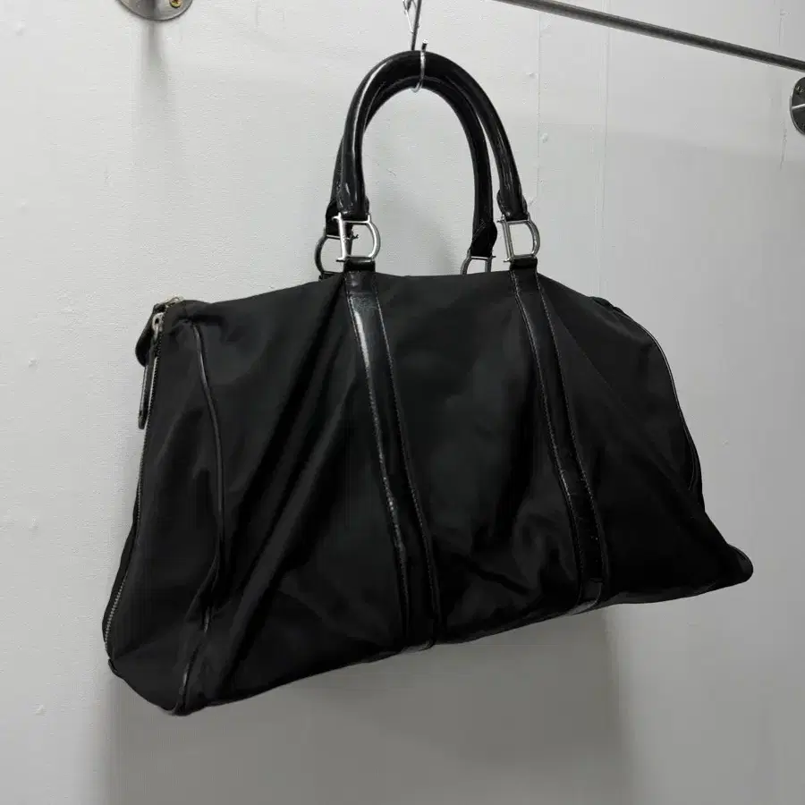 크리스찬 디올(Christian Dior) 나일론 보스턴 백