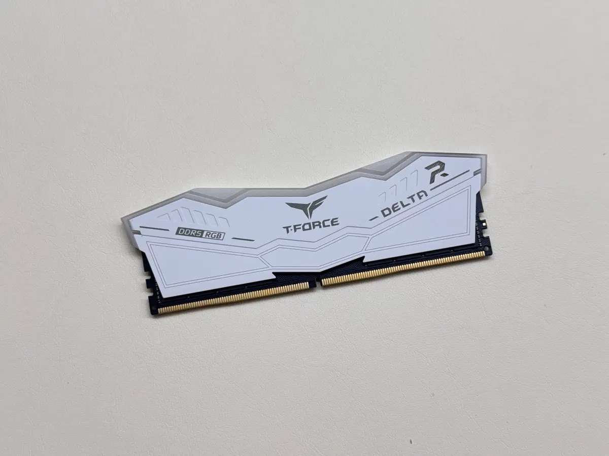 팀그룹 T-Force Delta RGB DDR5 6000 CL38 32GB