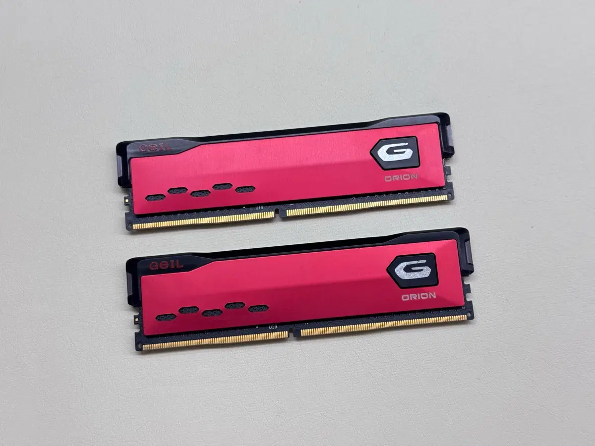 게일 GeIL DDR4-3600 ORION CL18 8GB 2개