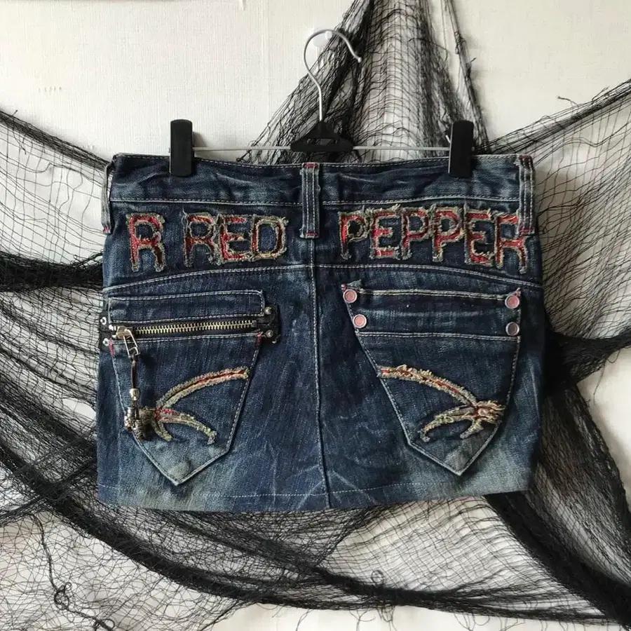 RED PEPPER 레드페퍼 빈티지 Y2K 로우라이즈 데님 미니스커트 26