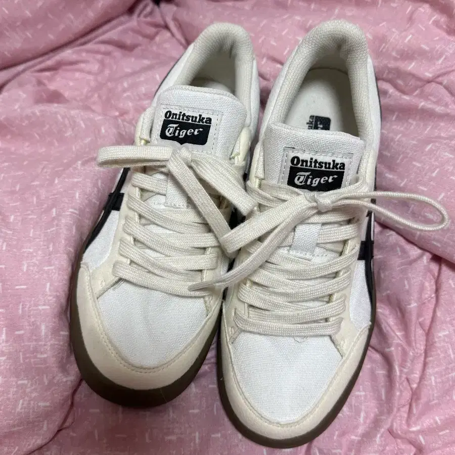오니츠카타이거 어드반티 230