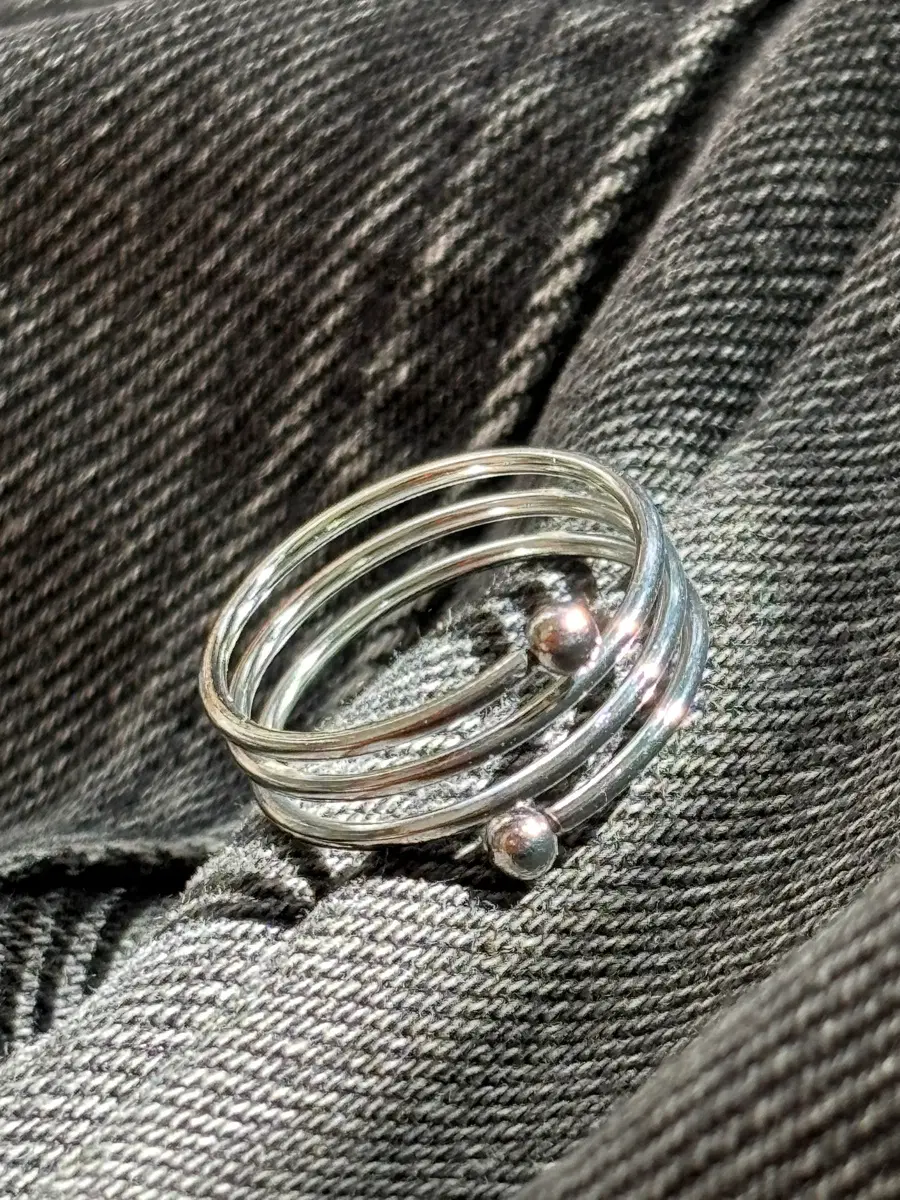 vintage coiled spiral ring