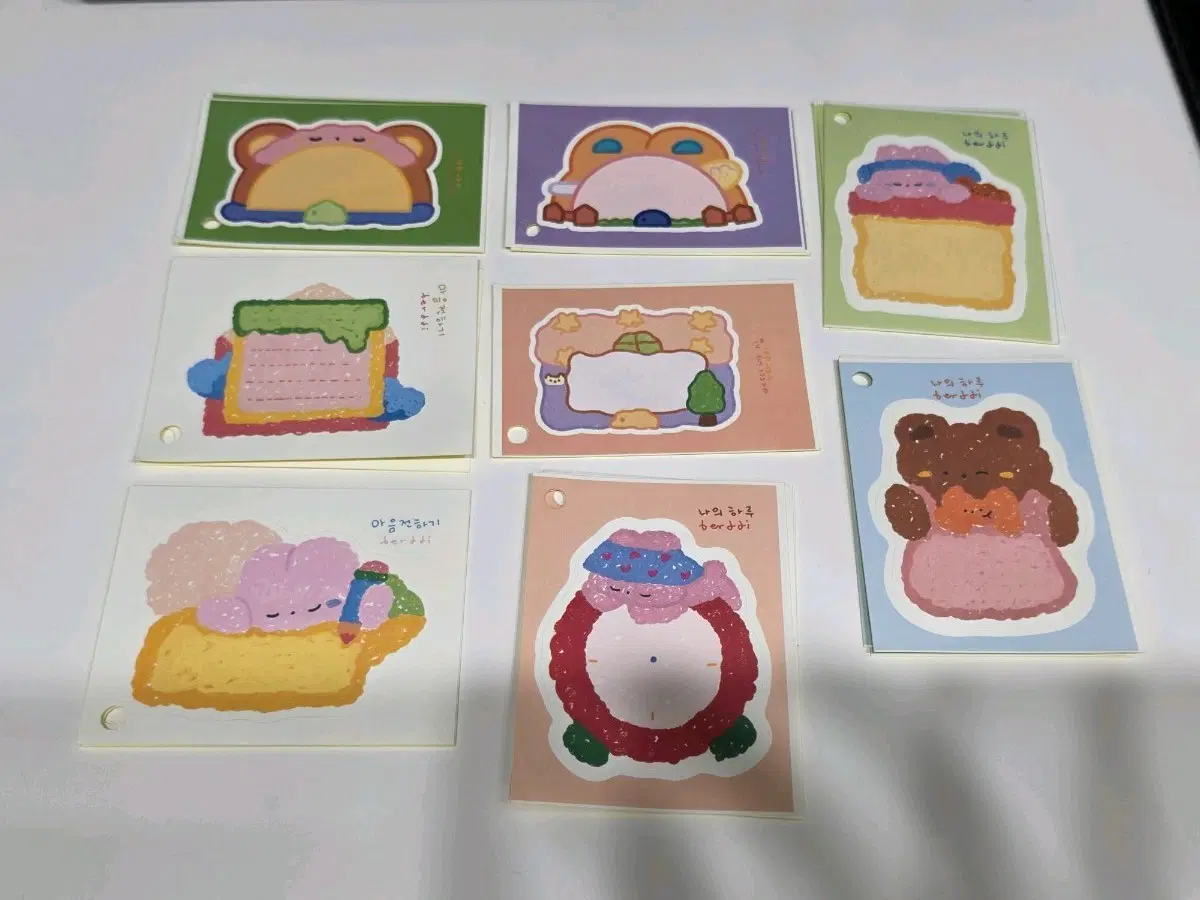 모조지 1장당 100원(마지막  묶음은 새거여서 20장들어있어서 2000원)