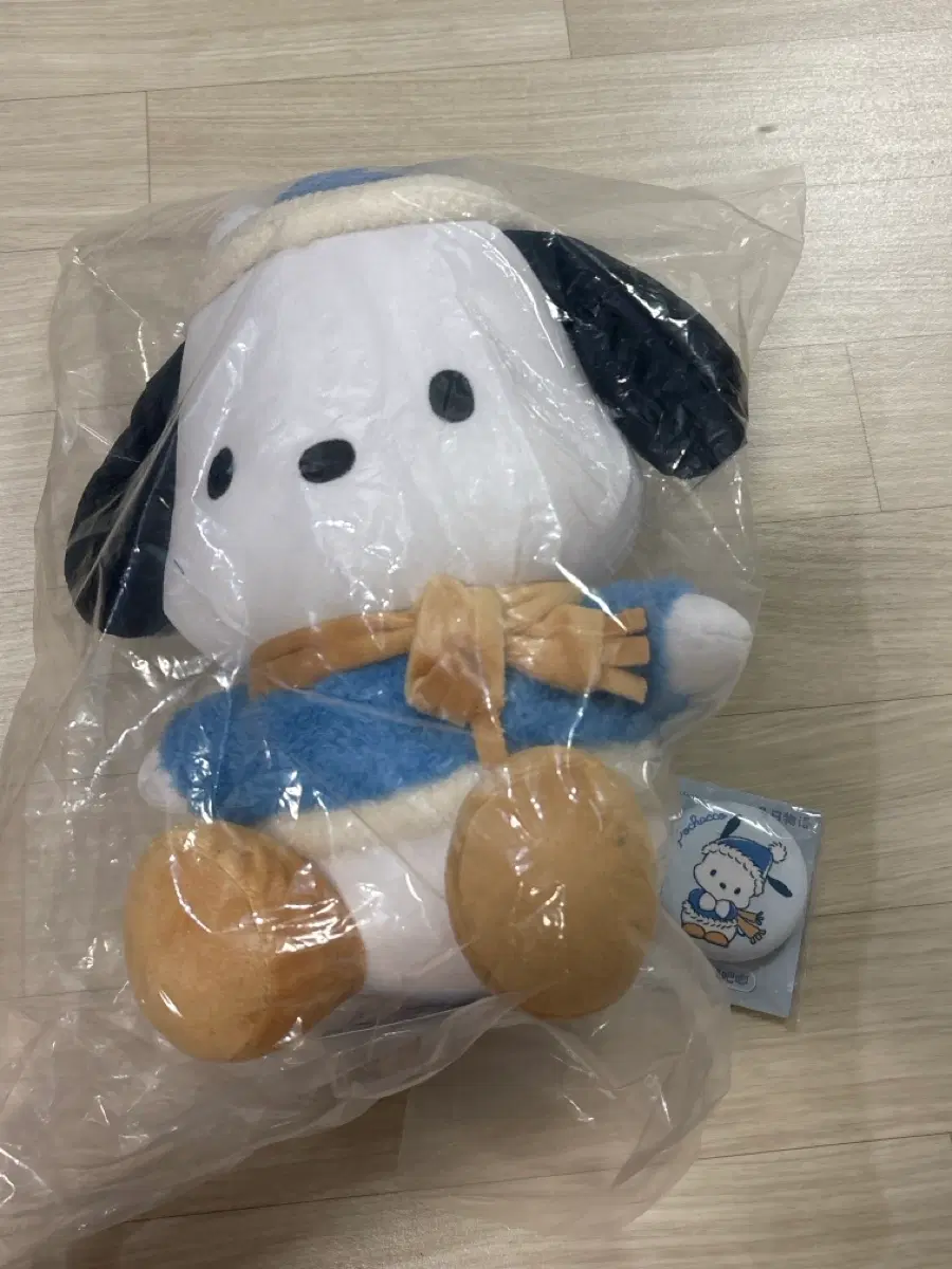 산리오 겨울이야기 A상 봉제인형 포차코 +캔뱃지증정