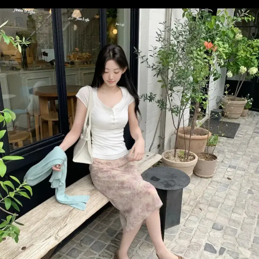 미개봉) 제니오 뮤즈 플로럴 미디 스커트 베이지