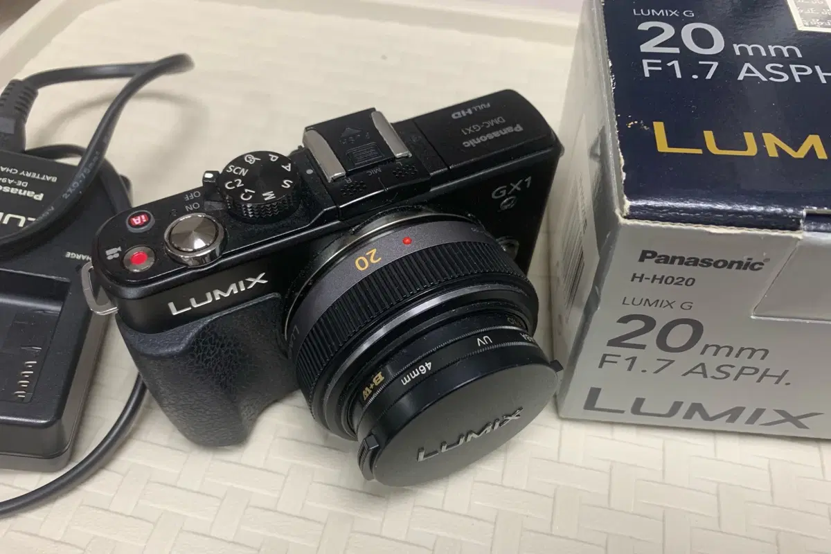 파나소닉 루믹스 GX1 20mm F1.7 ASPH 렌즈 포함