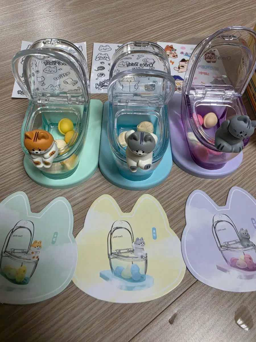 미개봉 고양이 변기 피규어 핸드폰거치대