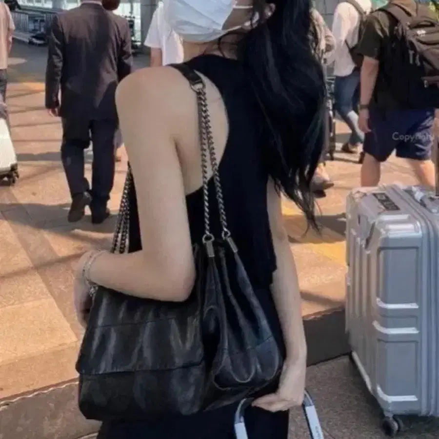 자라 숄더백 있지 유나백 가방 판매